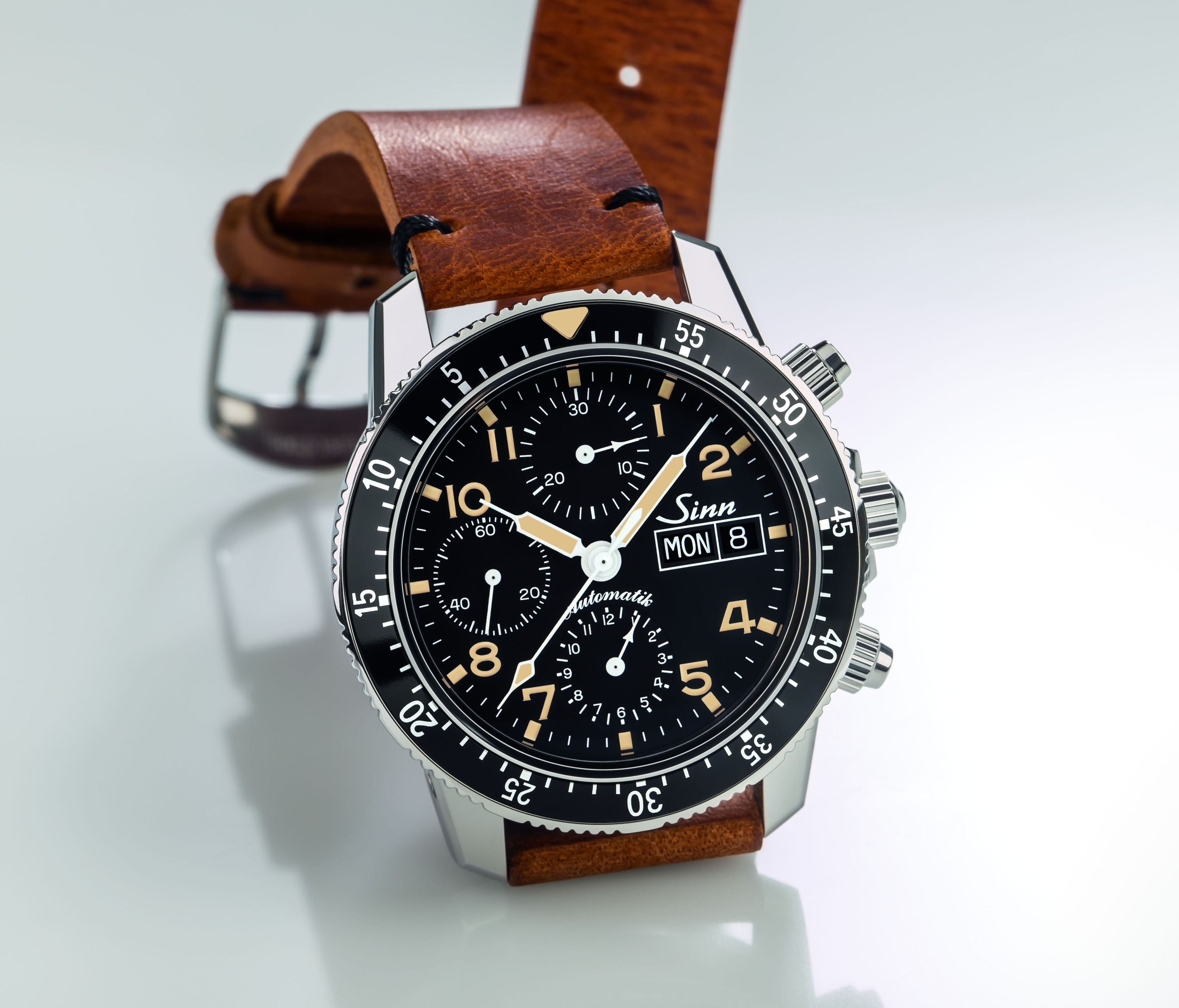Entdecken Sie jetzt instrumentelle Chronographen von Sinn Uhren. 