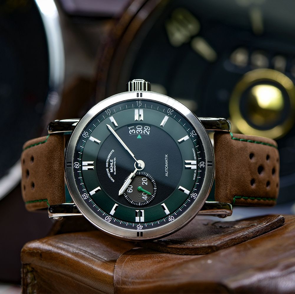 Finden Sie bei uns Ihre Mühle Glashütte Armbanduhr und lassen sich von den außergewöhnlichen Designs begeistern.